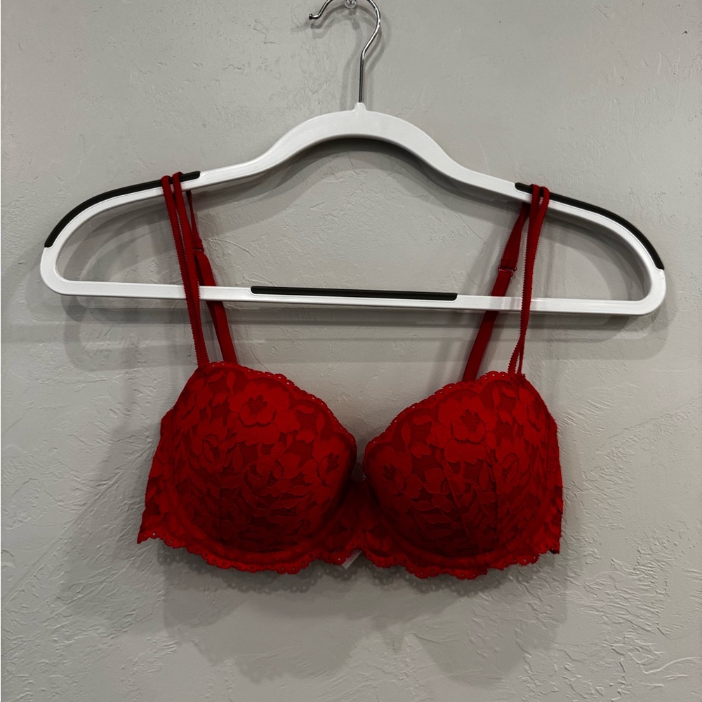 PINK Victoria's Secret Red Lace Bra